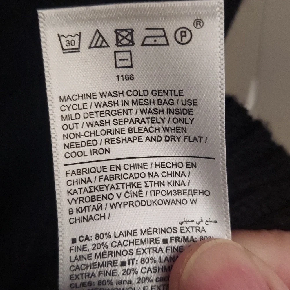 ATHLETA Alpine Tabard Cashmere Blend Sleeveless Sweater - Picture 13 of 15